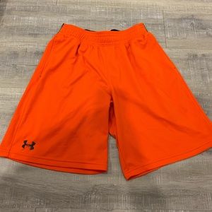 Drawstring UA shorts